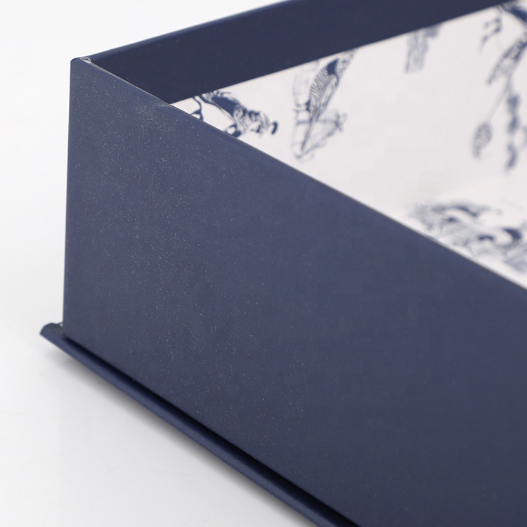 custom printed magnetic lid box